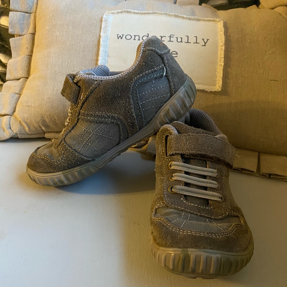Stride rite shoes!